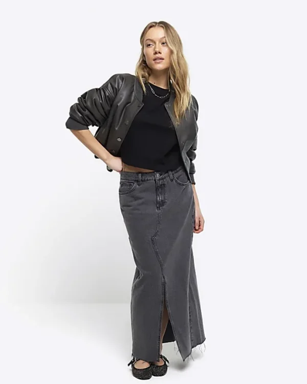 Black Boxy Cropped T-Shirt