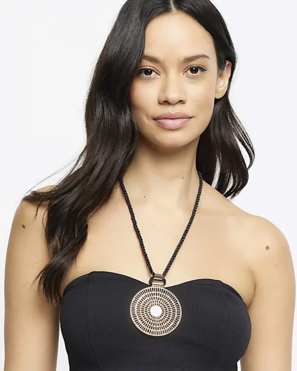 Black Circle Pendant Necklace