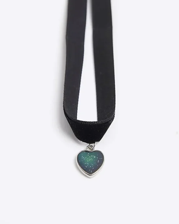 Black heart mood choker necklace