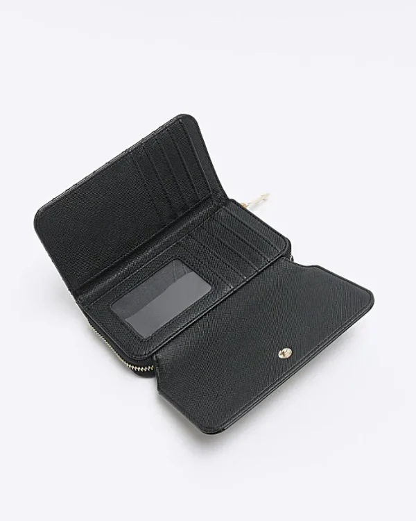 Black patent embossed purse