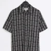 Black regular fit crinkle arrow print shirt