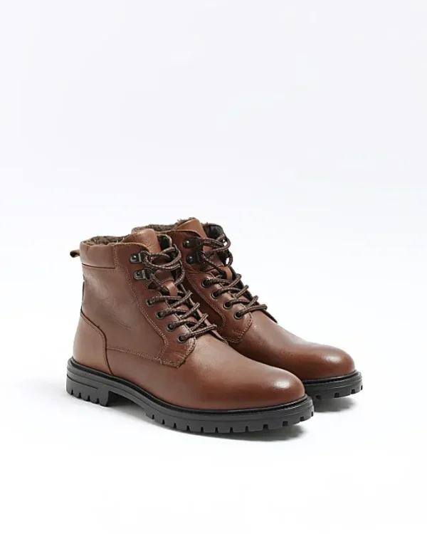 Brown leather padded collar boots