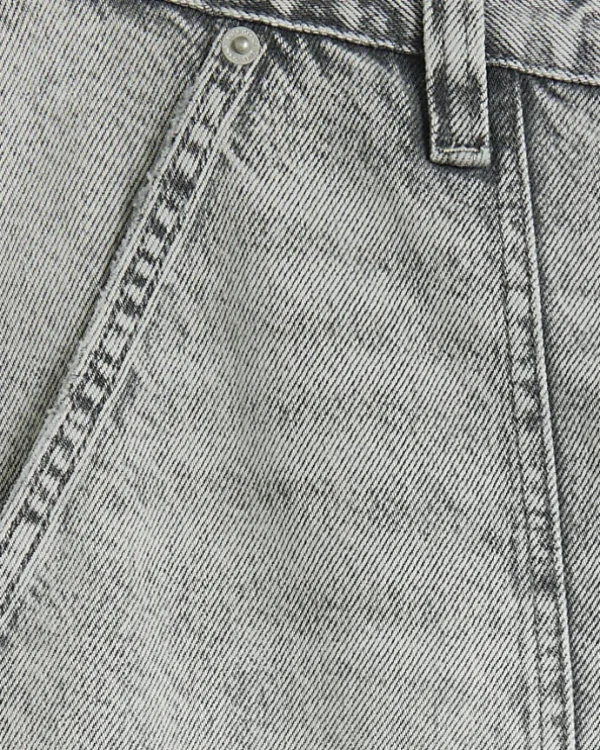 Grey relaxed straight cargo jeans