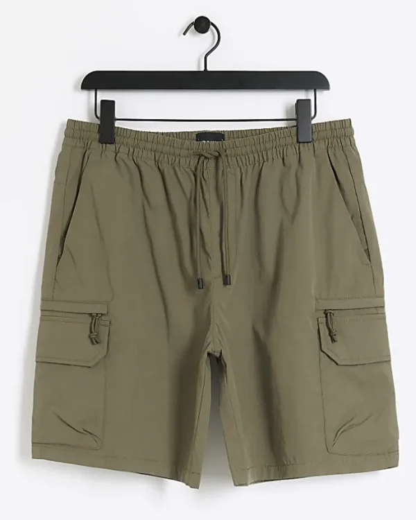 Khaki regular fit cargo shorts