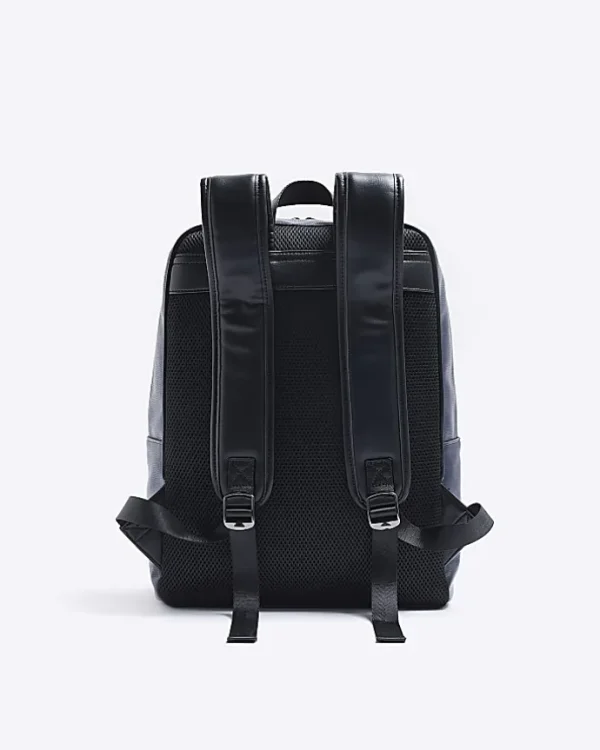 Navy pebbled rucksack