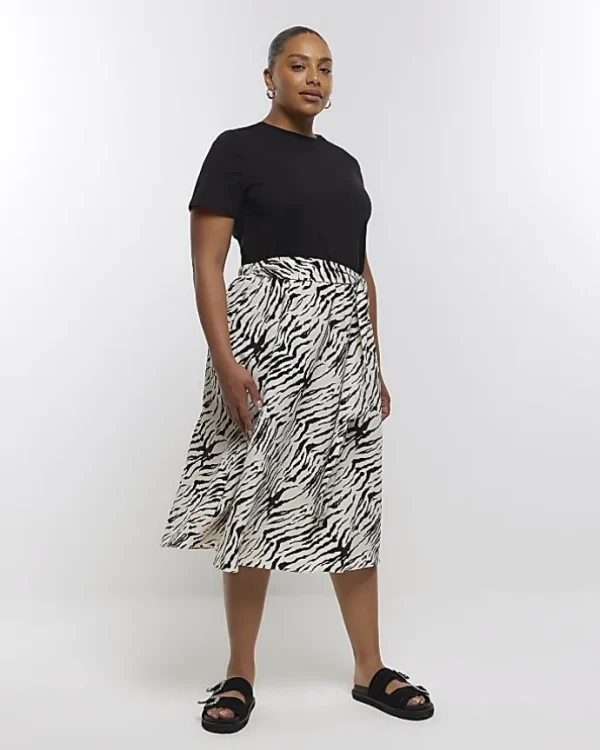 Plus black animal print t-shirt midi dress