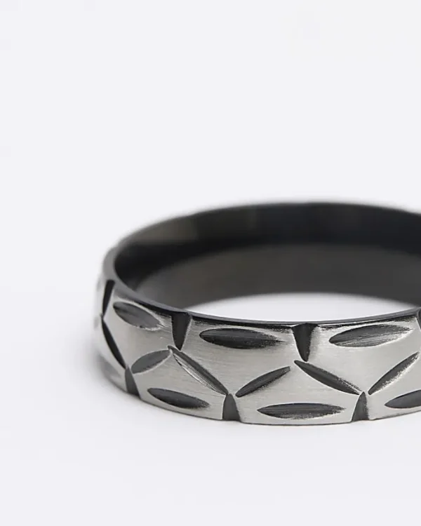 Silver colour stainless steel texture ring