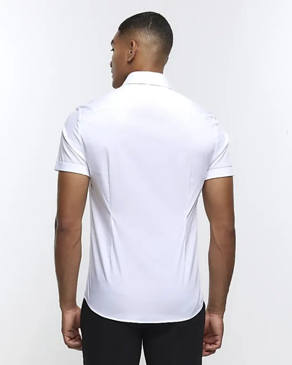 White muscle fit short sleeve shirt