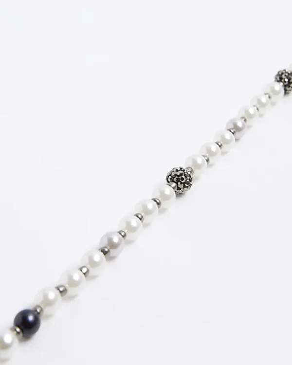 White pearl beaded necklace